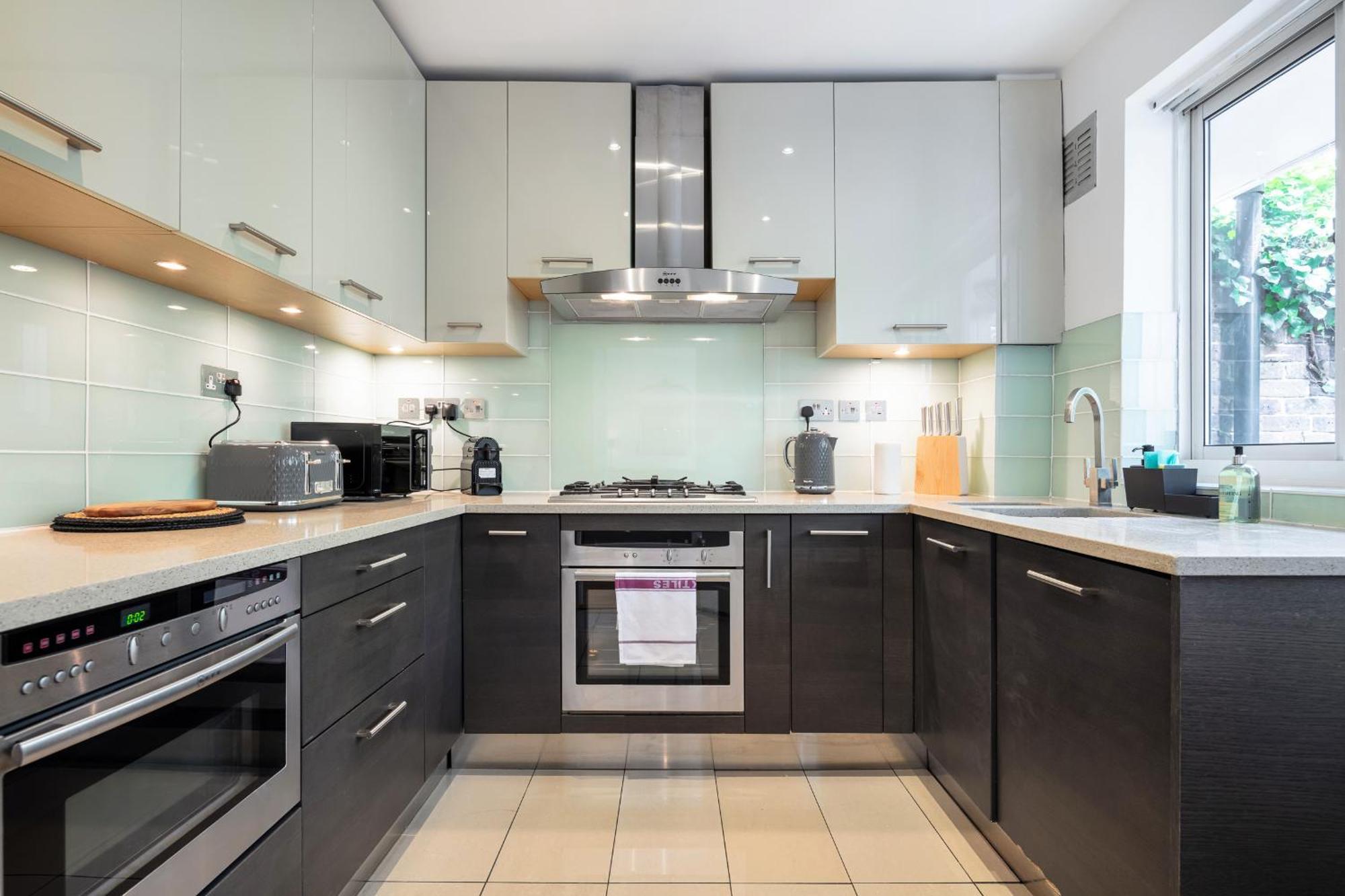 Rare 4Beds Townhouse In Kensington With Patio Villa London Eksteriør bilde